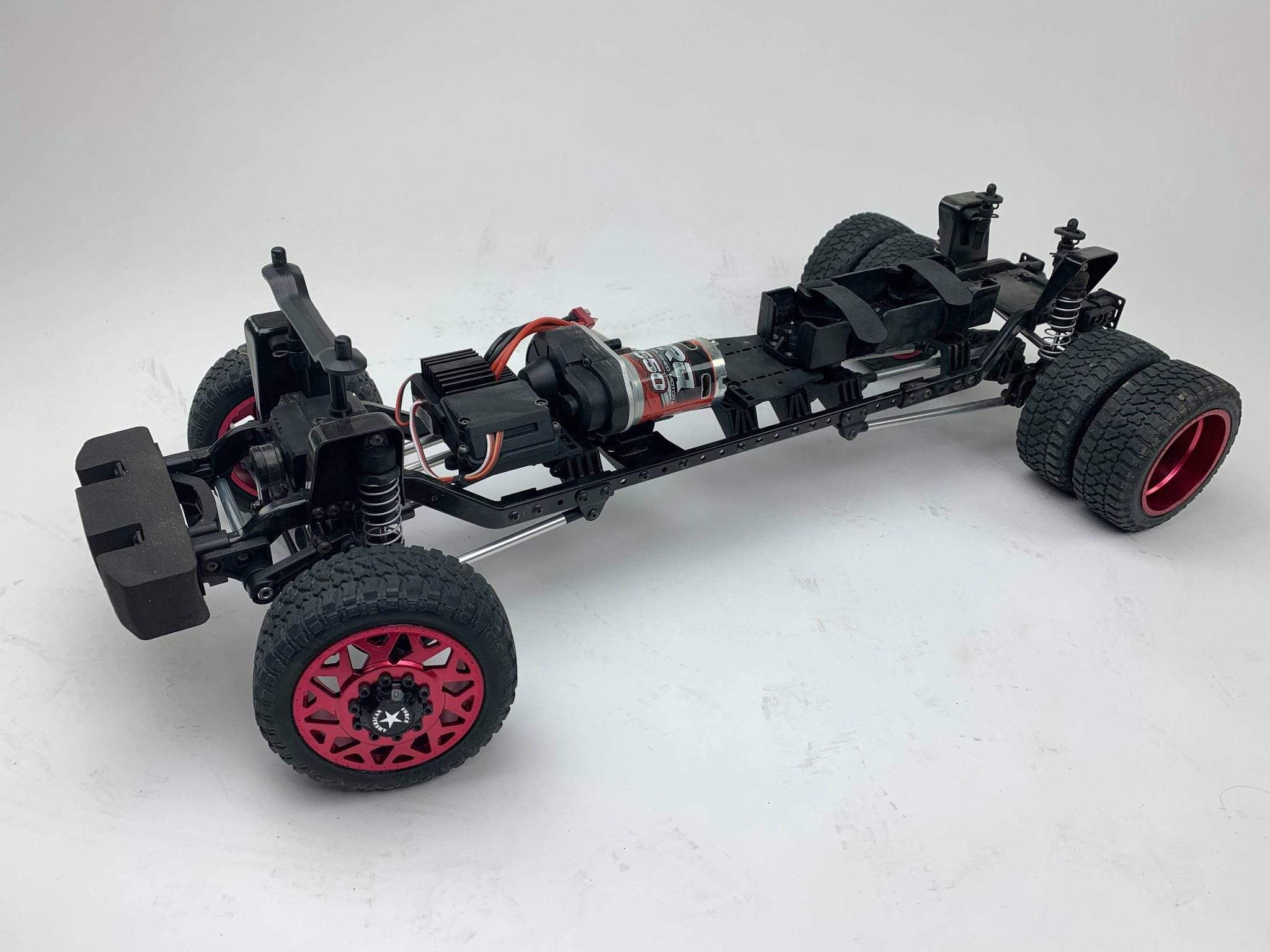 8981 FORD F450 SD 1/10 4WD RTR (Grey Titanium) Custom Truck DL-Series - Image 10
