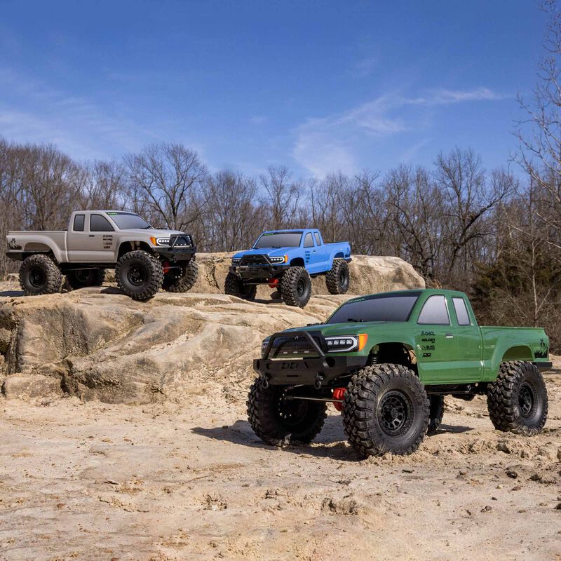 Axial 1/10 SCX10 III Base Camp 4WD Rock Crawler Brushed RTR - Grey - Image 13